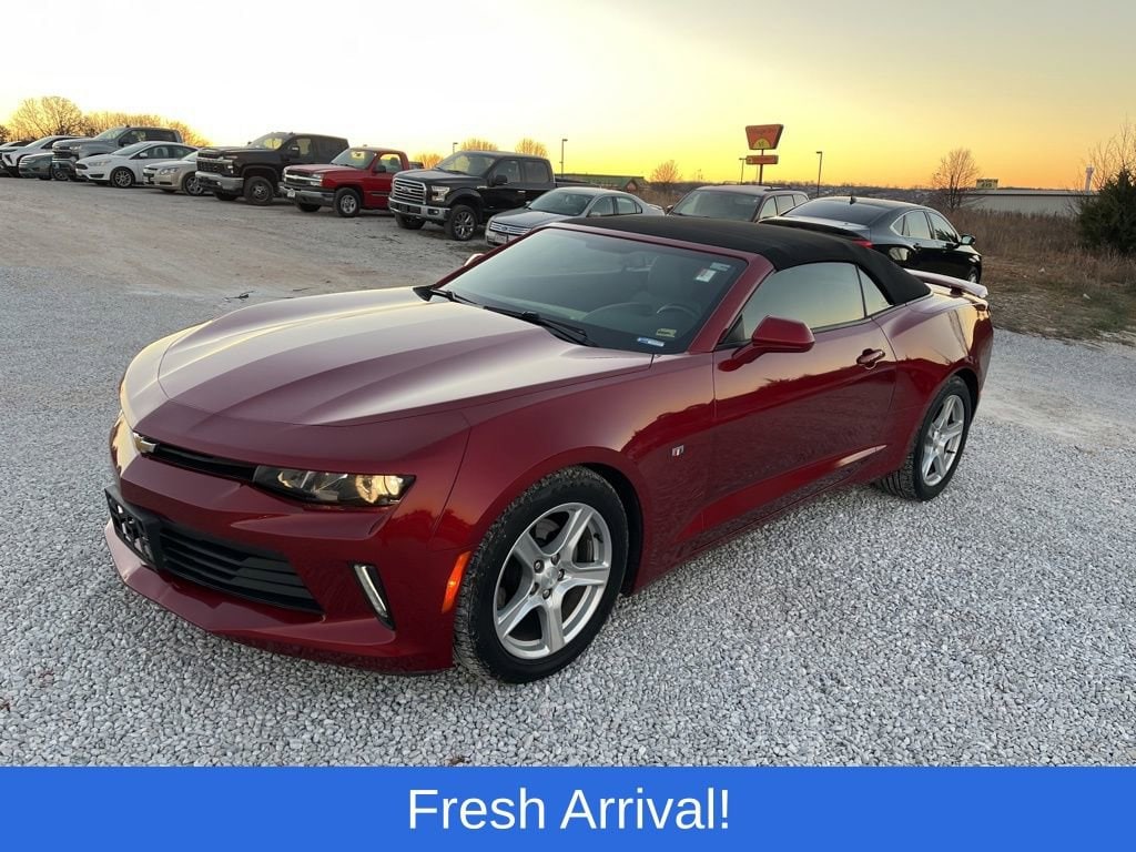 2017 Chevrolet Camaro 1LT's photo