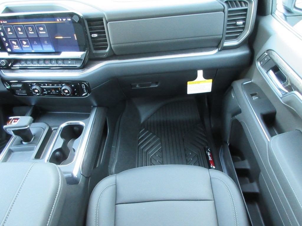 2026 Chevrolet Silverado 1500 LTZ - Photo 19