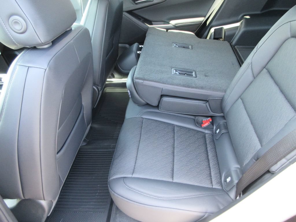 2027 Chevrolet Equinox LT - Photo 13
