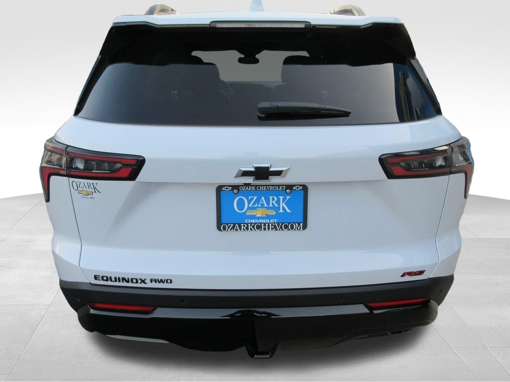 2027 Chevrolet Equinox RS - Photo 4
