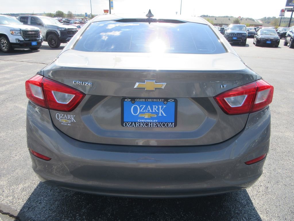 2018 Chevrolet Cruze LT photo 4