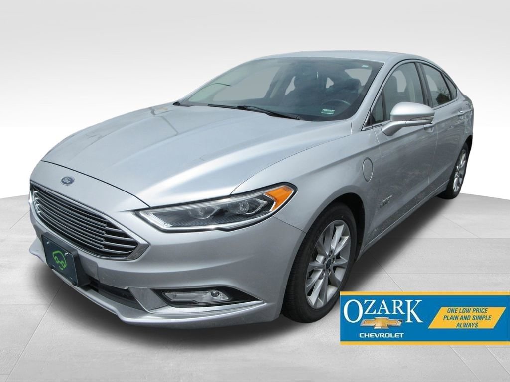 2017 Ford Fusion Plug-In Hybrid SE Luxury's photo