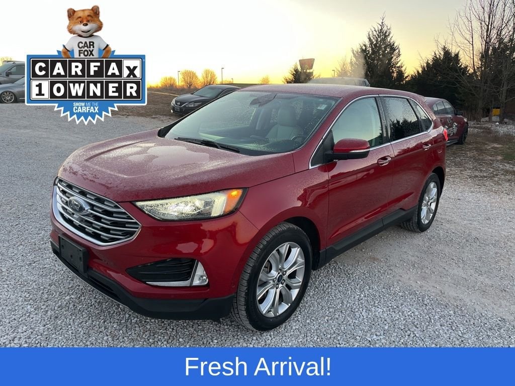 2021 Ford Edge Titanium's photo