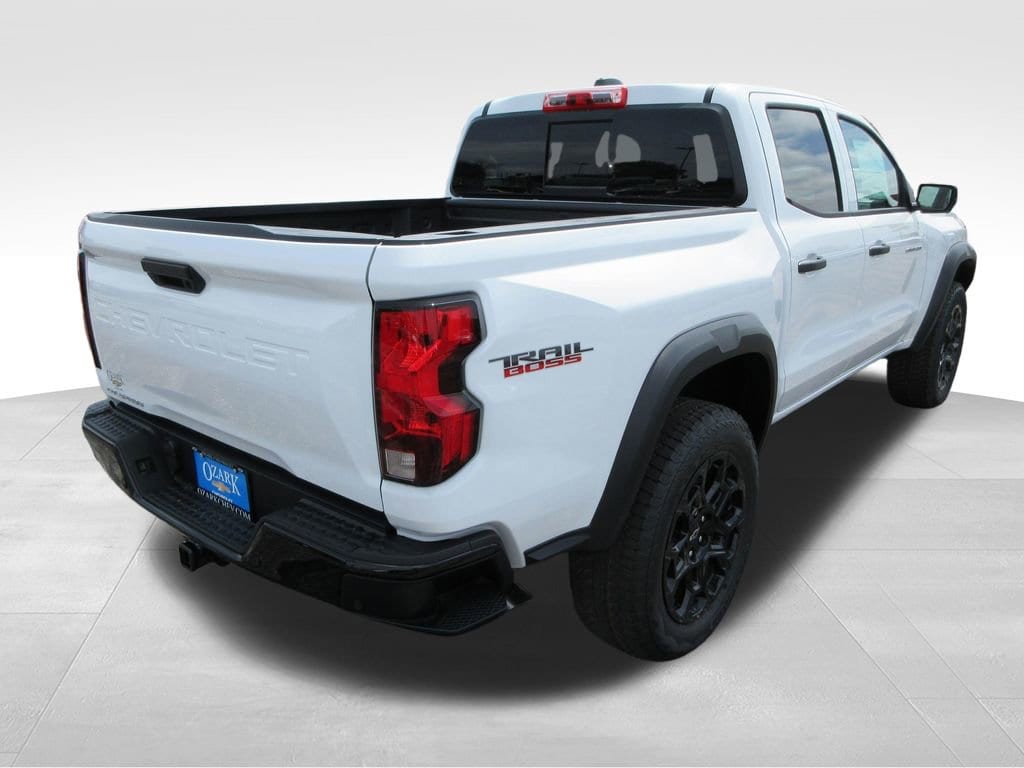 2026 Chevrolet Colorado Trail Boss - Photo 6