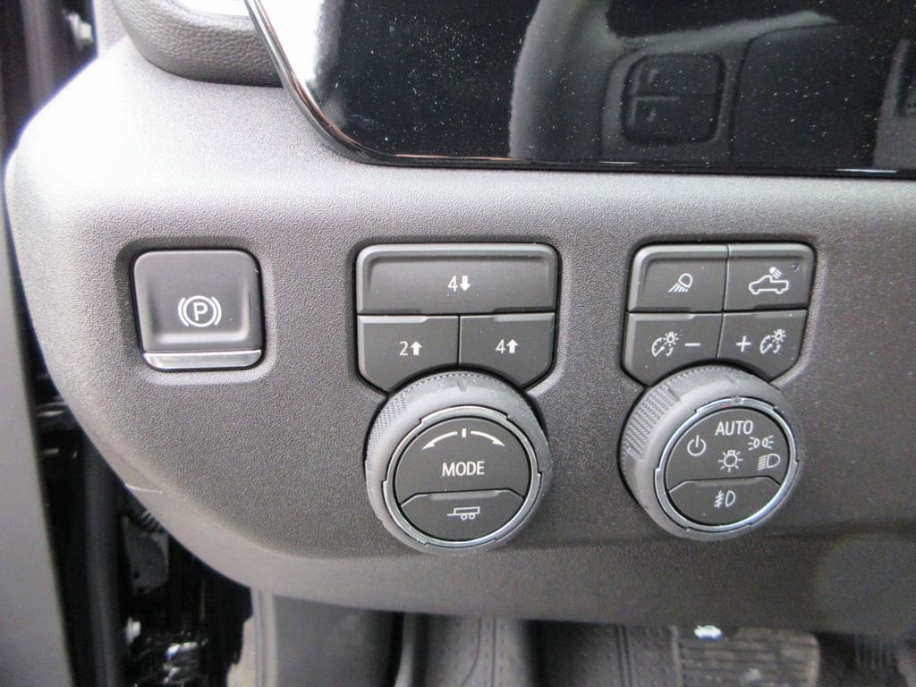 2026 Chevrolet Silverado 3500 HD LT - Photo 25