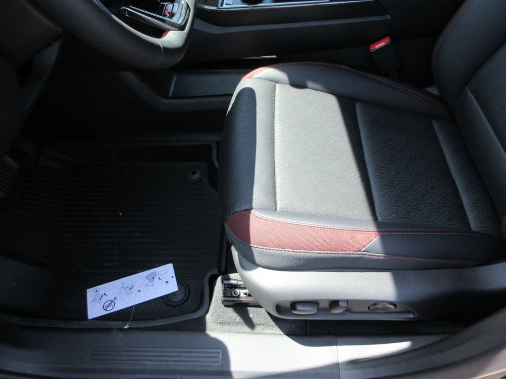 2027 Chevrolet Equinox RS - Photo 22