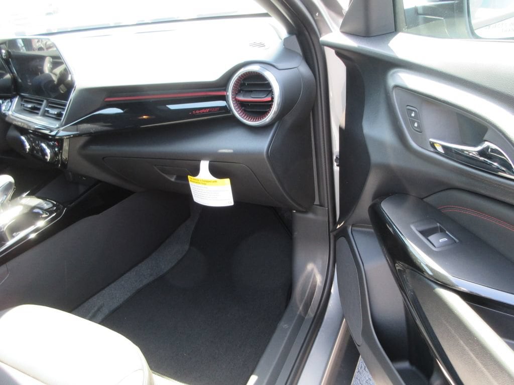 2026 Chevrolet Trax RS - Photo 18