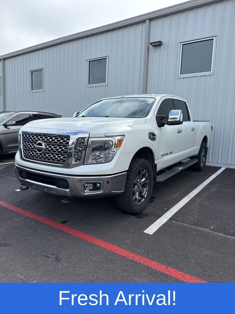 2017 Nissan Titan XD SL Diesel Crew Cab 4x4 SWB's photo