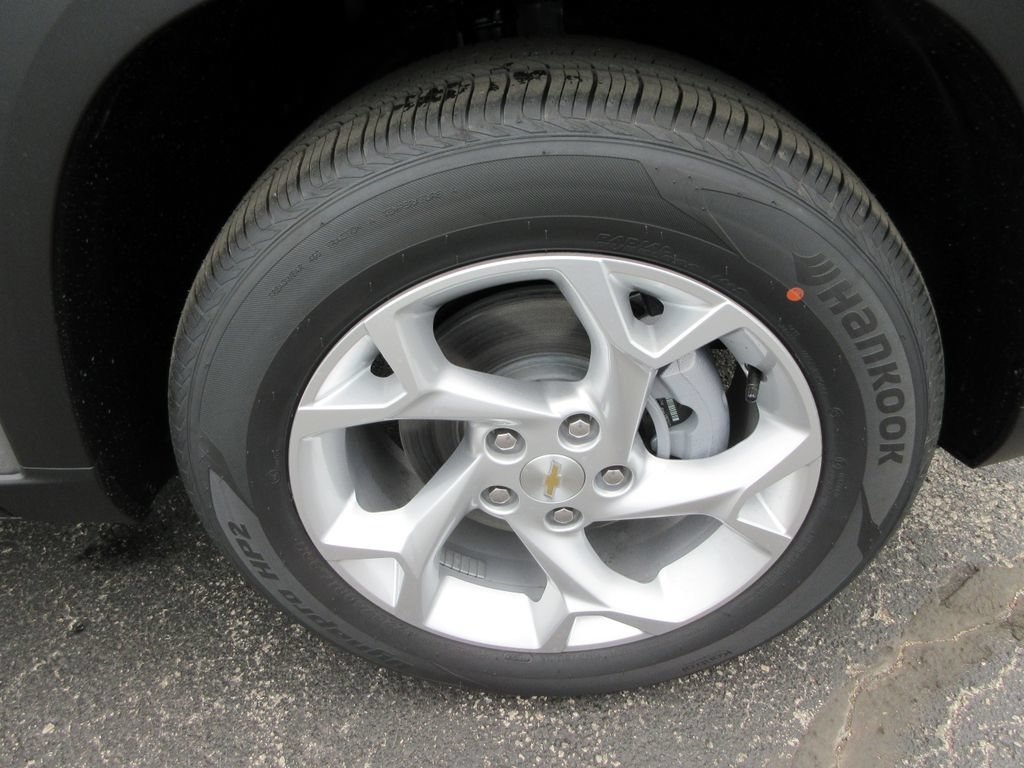 2026 Chevrolet Trax LS - Photo 9