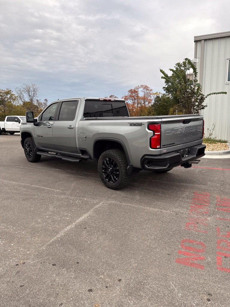 Used 2025 Chevrolet Silverado 2500 HD LT Truck Crew Cab