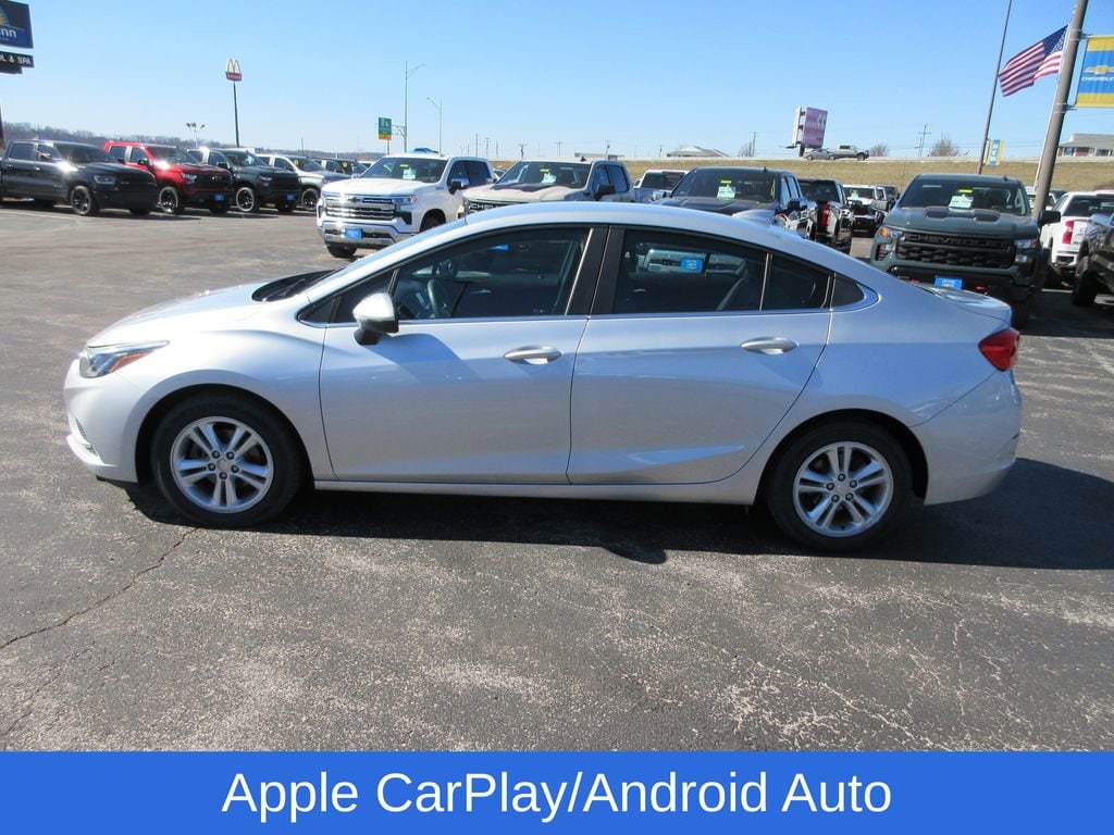Used 2017 Chevrolet Cruze LT Car