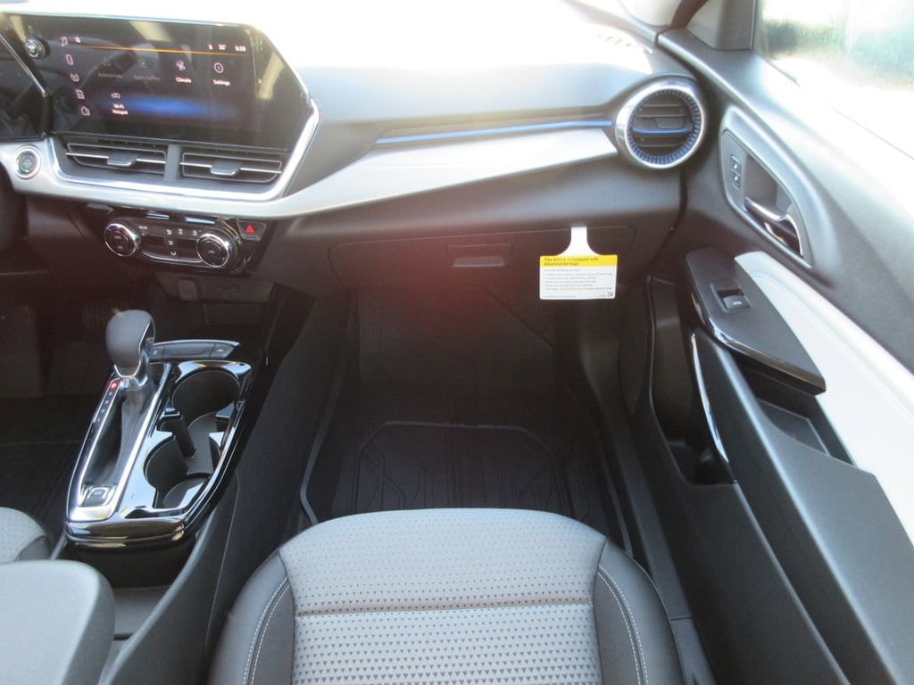 2026 Chevrolet Trax LT - Photo 16
