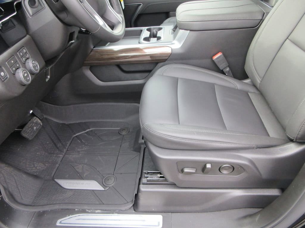 2026 Chevrolet Silverado 3500 HD LT - Photo 23