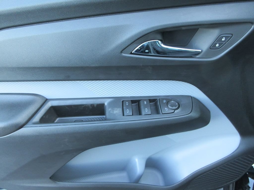 2027 Chevrolet Bolt RS - Photo 22