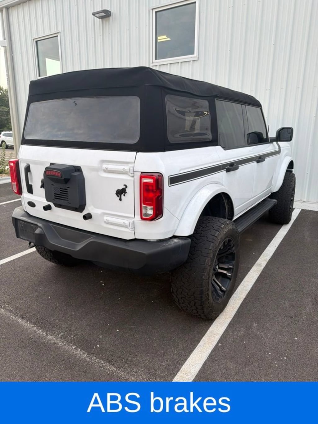 Used 2022 Ford Bronco Base SUV