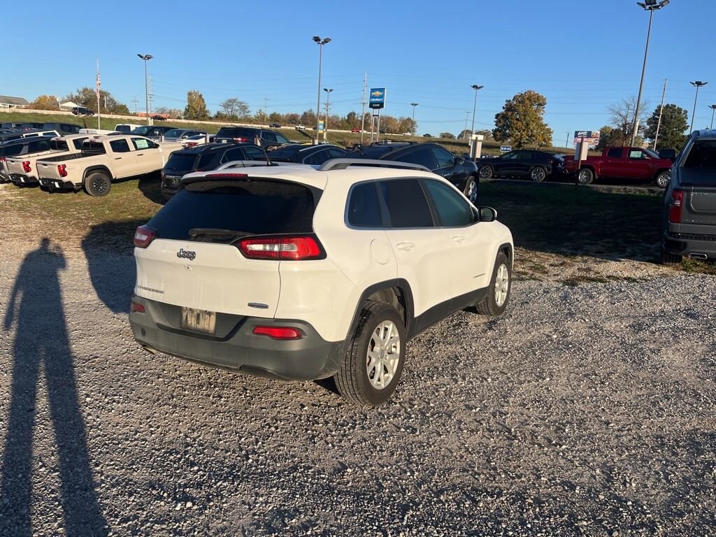 2018 Jeep Cherokee Latitude photo 3