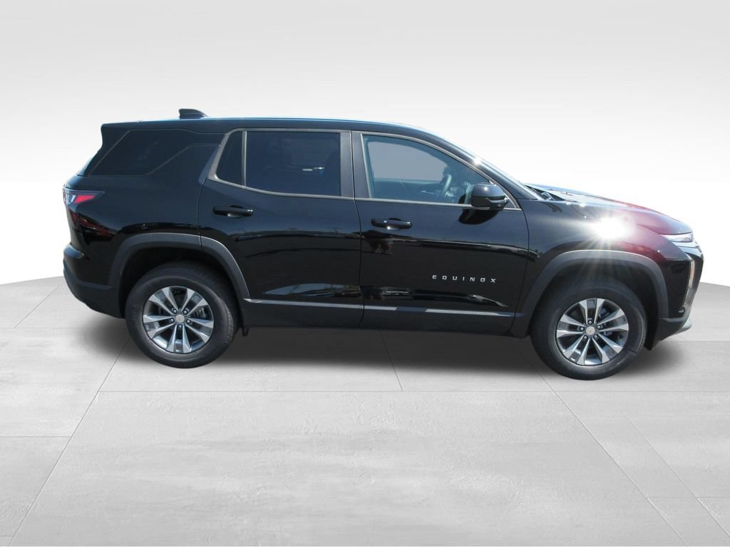 2027 Chevrolet Equinox LT - Photo 7