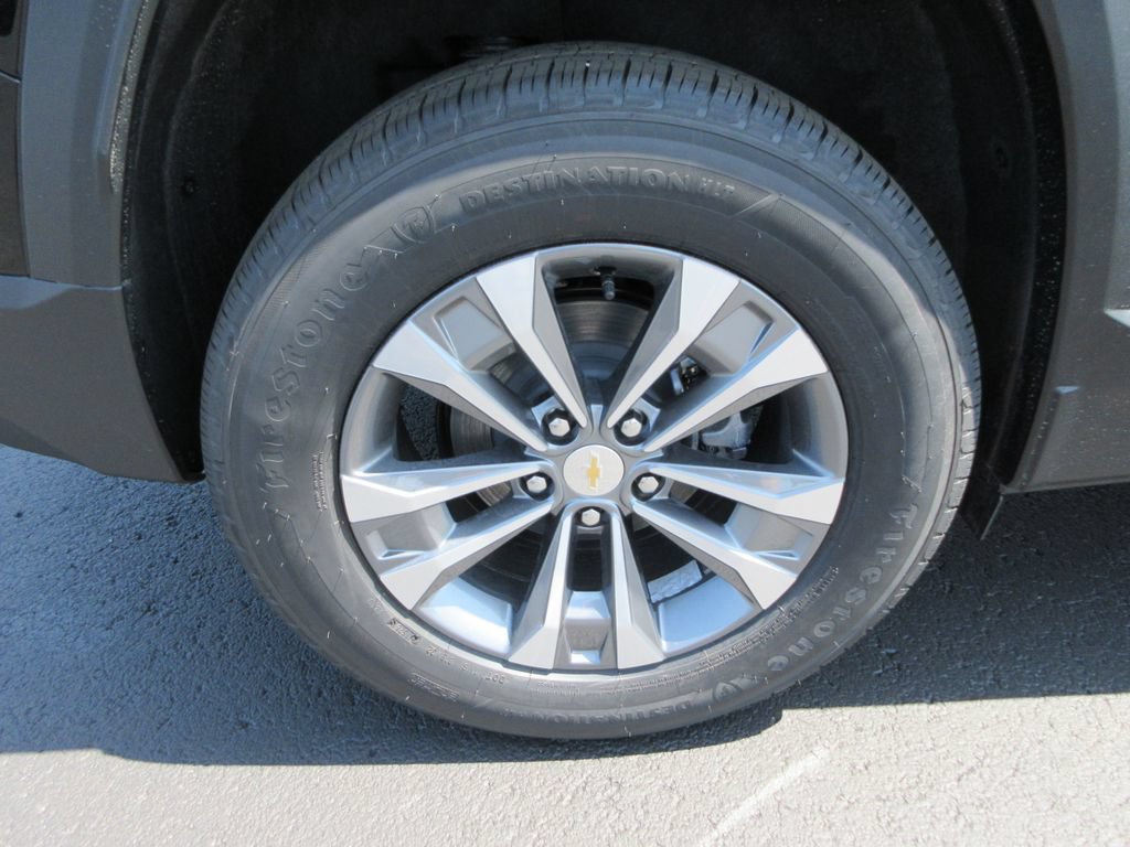 2027 Chevrolet Equinox LT - Photo 10