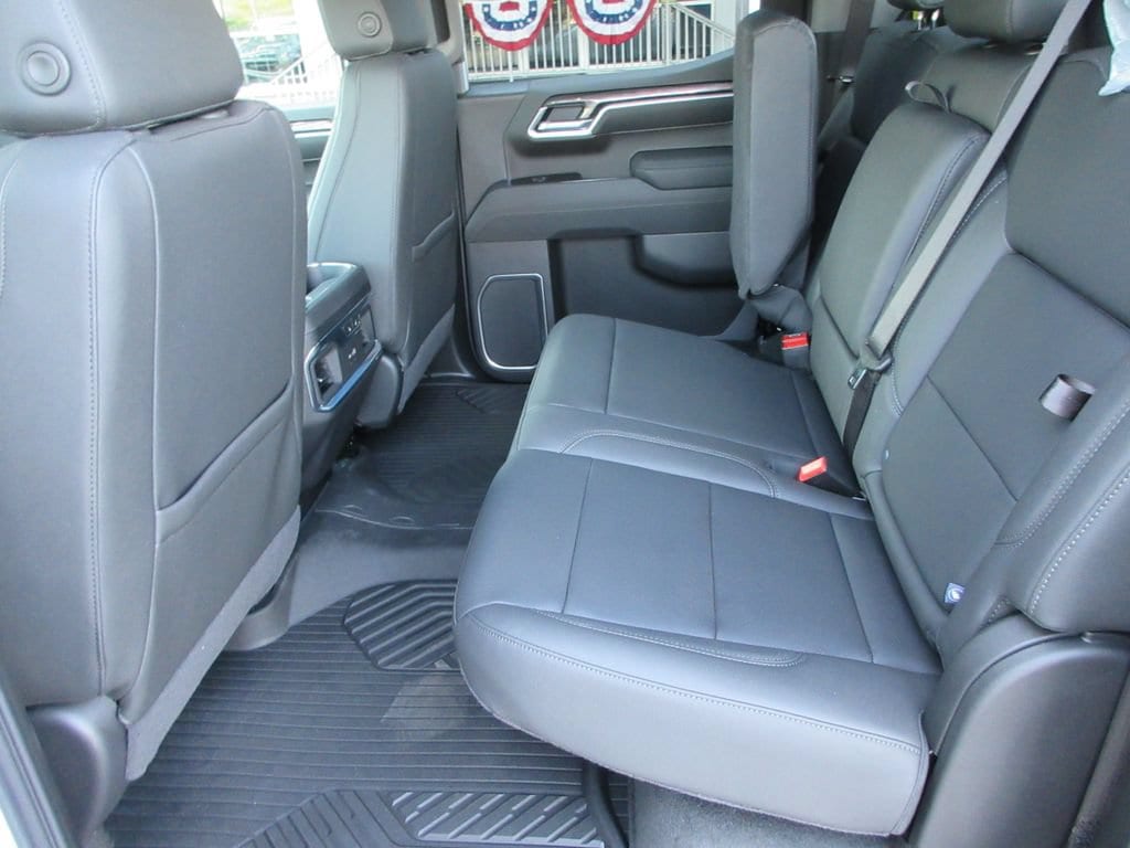 2026 Chevrolet Silverado 1500 LTZ - Photo 16