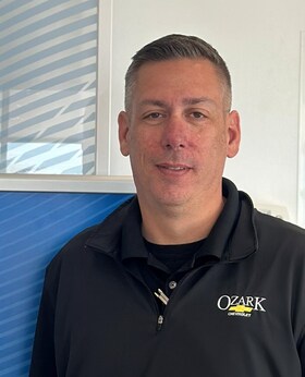 Staff member JUSTIN from 7ee7f4399458