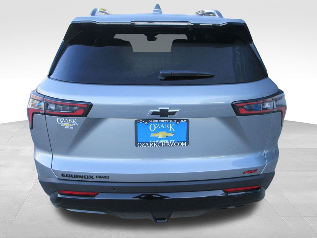 2026 Chevrolet Equinox RS photo 2