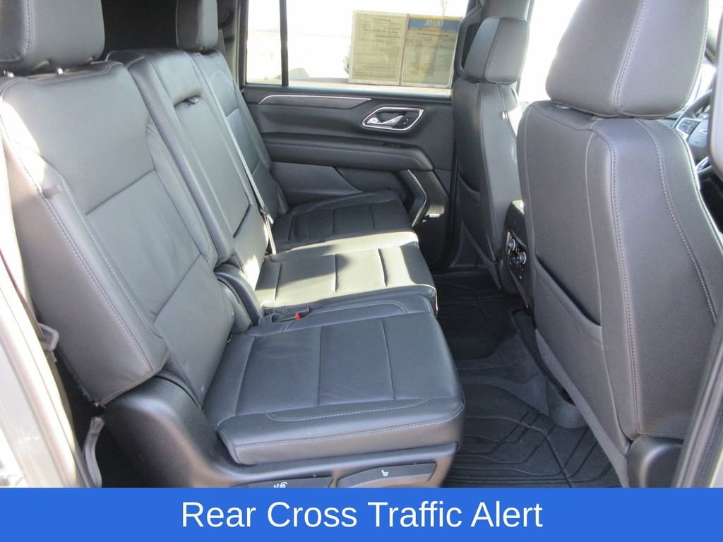 2024 Chevrolet Suburban Z71 - Photo 19