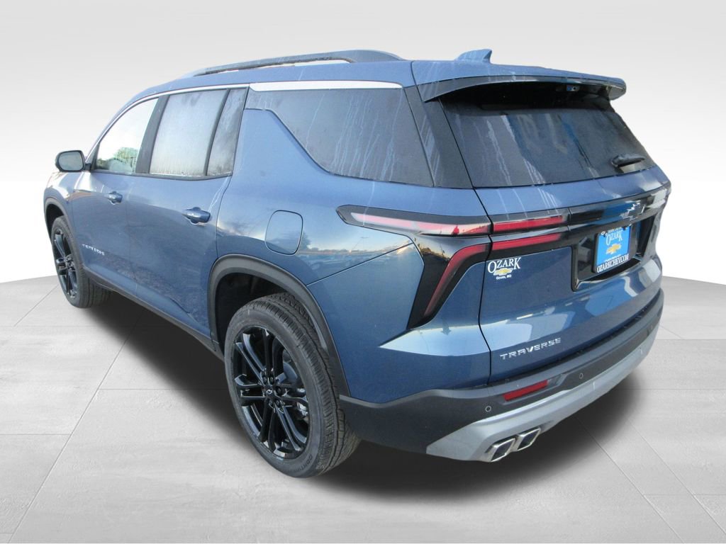 2026 Chevrolet Traverse photo 2