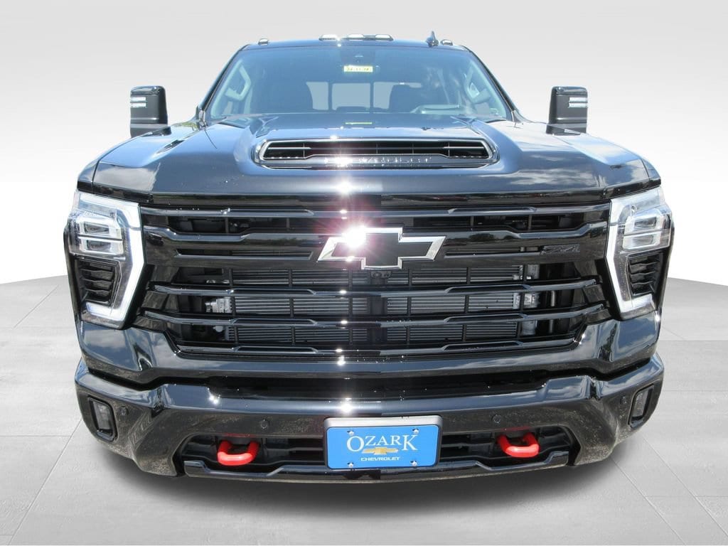 2026 Chevrolet Silverado 3500 HD LTZ - Photo 9