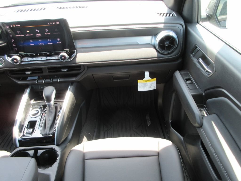2026 Chevrolet Colorado LT - Photo 16