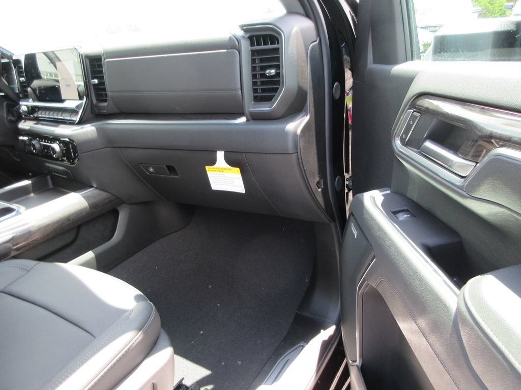 2026 Chevrolet Silverado 3500 HD LTZ - Photo 23