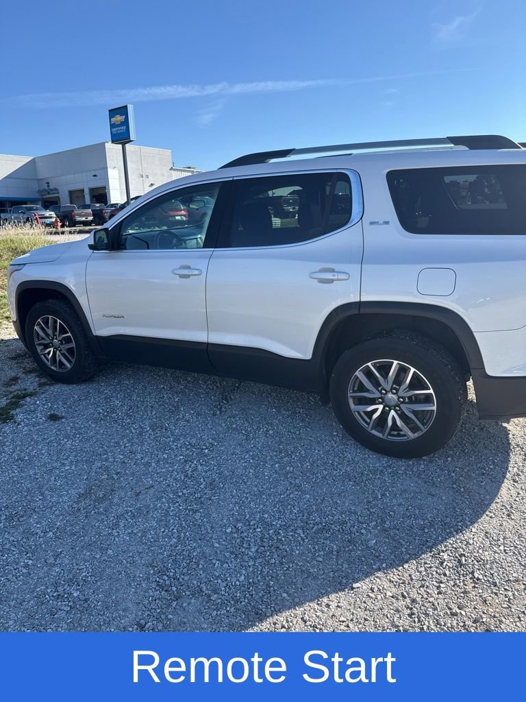 2019 Gmc Acadia SLE photo 2