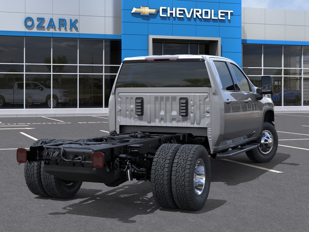 New 2026 Chevrolet Silverado 3500 HD Chassis Cab LT Truck