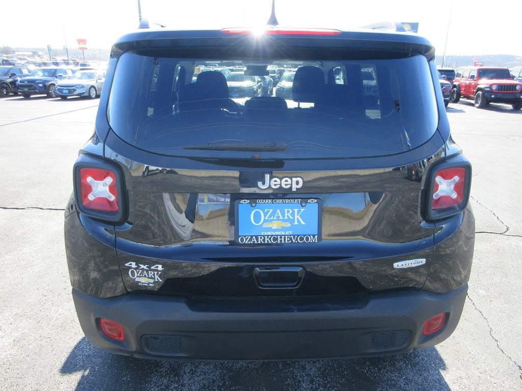 Used 2021 Jeep Renegade Latitude 4X4 SUV