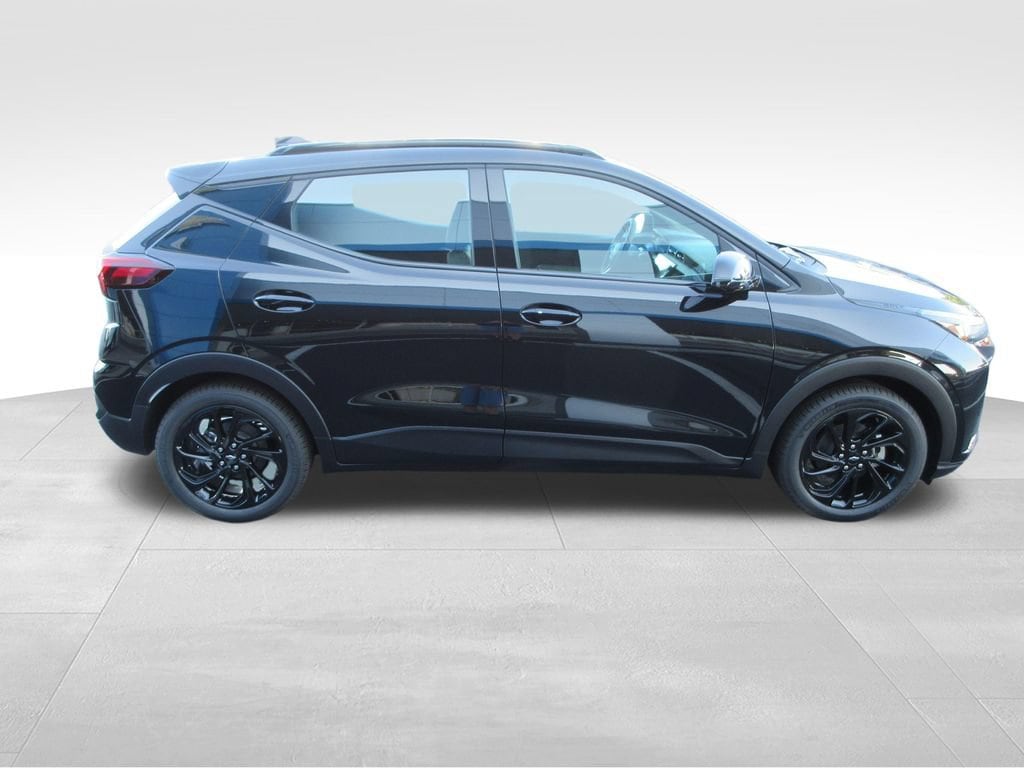 2027 Chevrolet Bolt RS - Photo 6