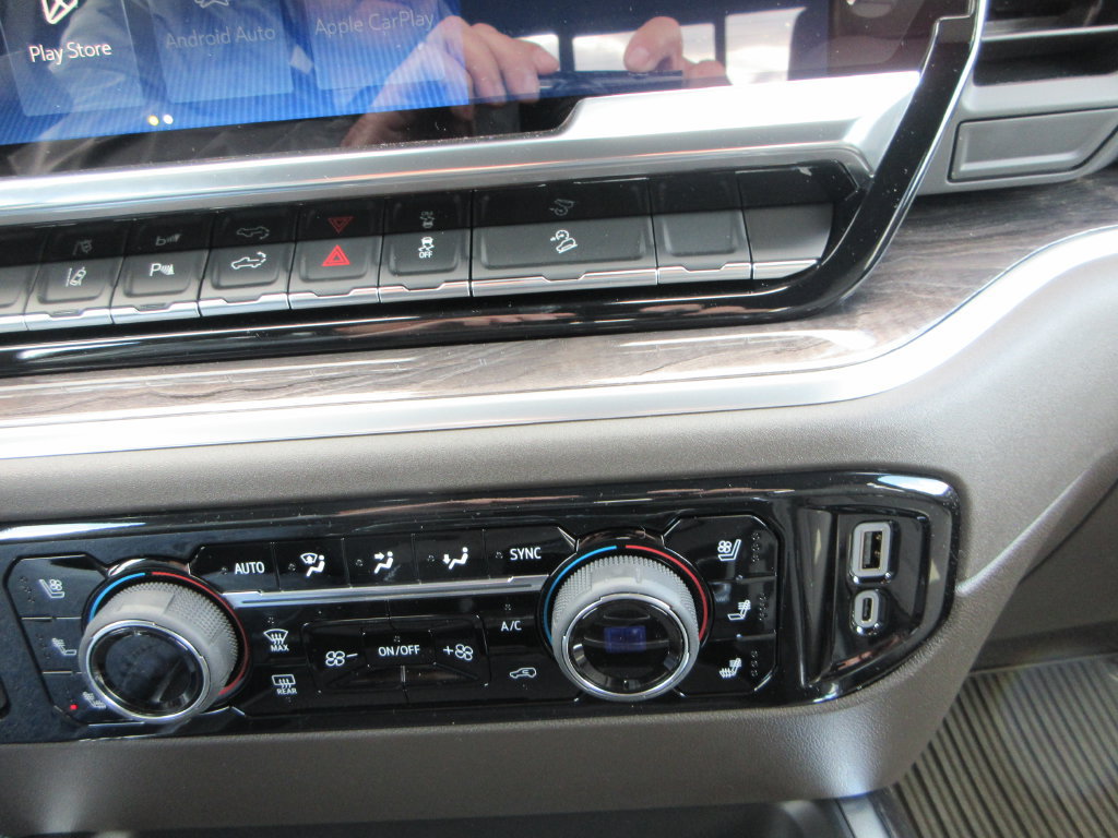 2026 Chevrolet Silverado 2500 HD LTZ - Photo 36