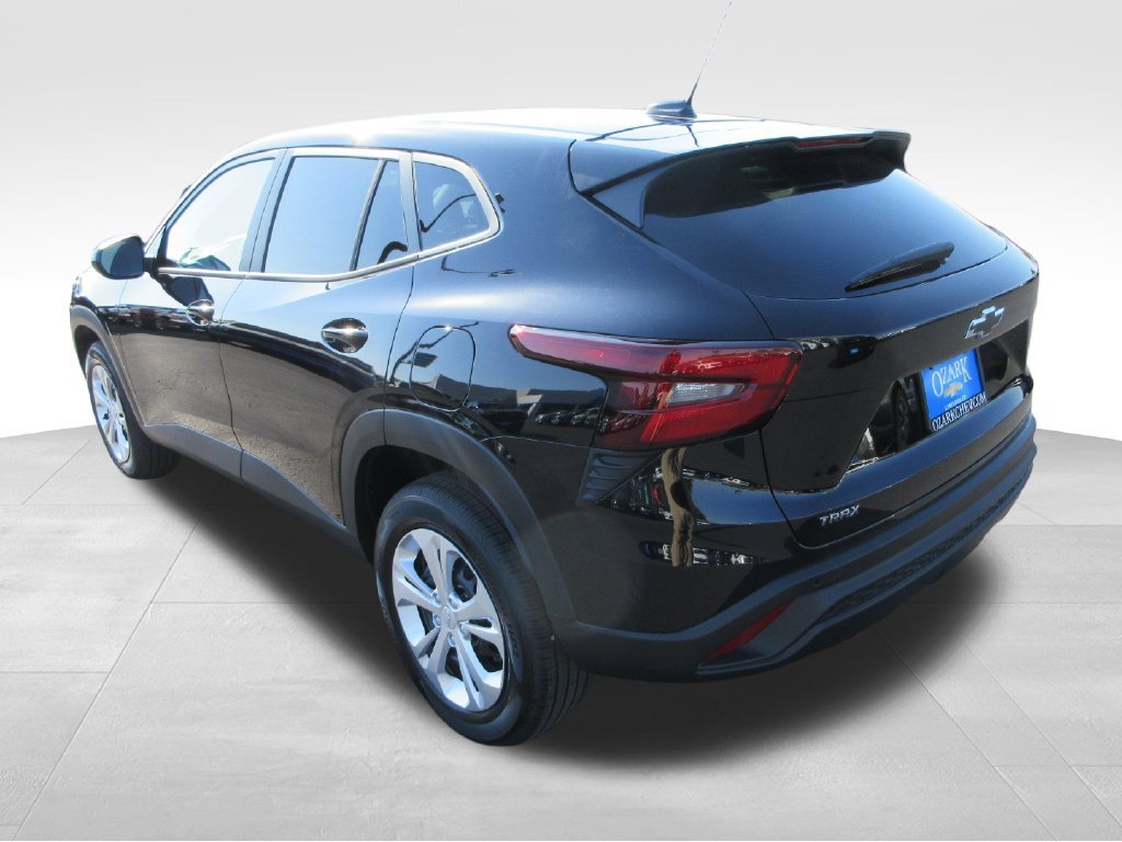 New 2026 Chevrolet Trax LS SUV