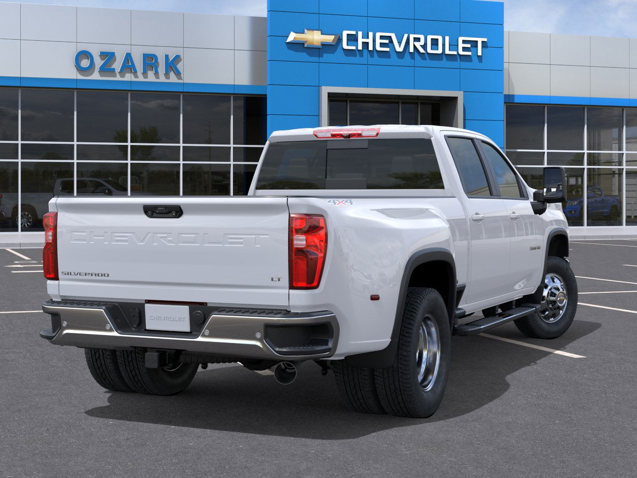 2026 Chevrolet Silverado 3500HD LT photo 4