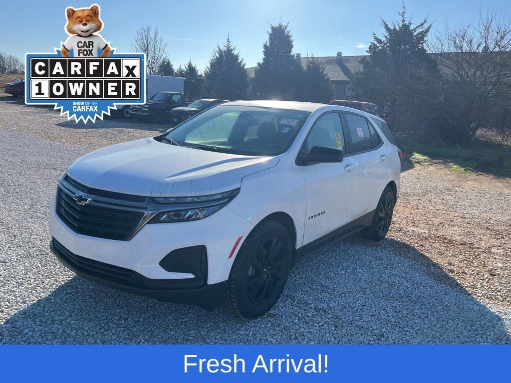 2024 Chevrolet Equinox LS's photo