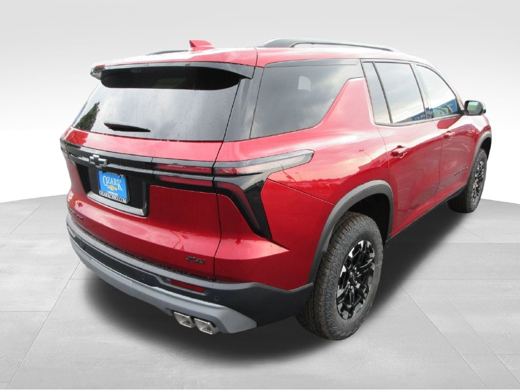 2027 Chevrolet Traverse Z71 - Photo 6