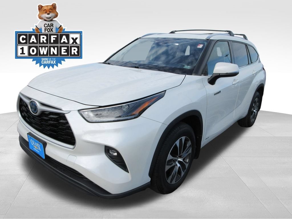 Used 2021 Toyota Highlander Hybrid XLE SUV