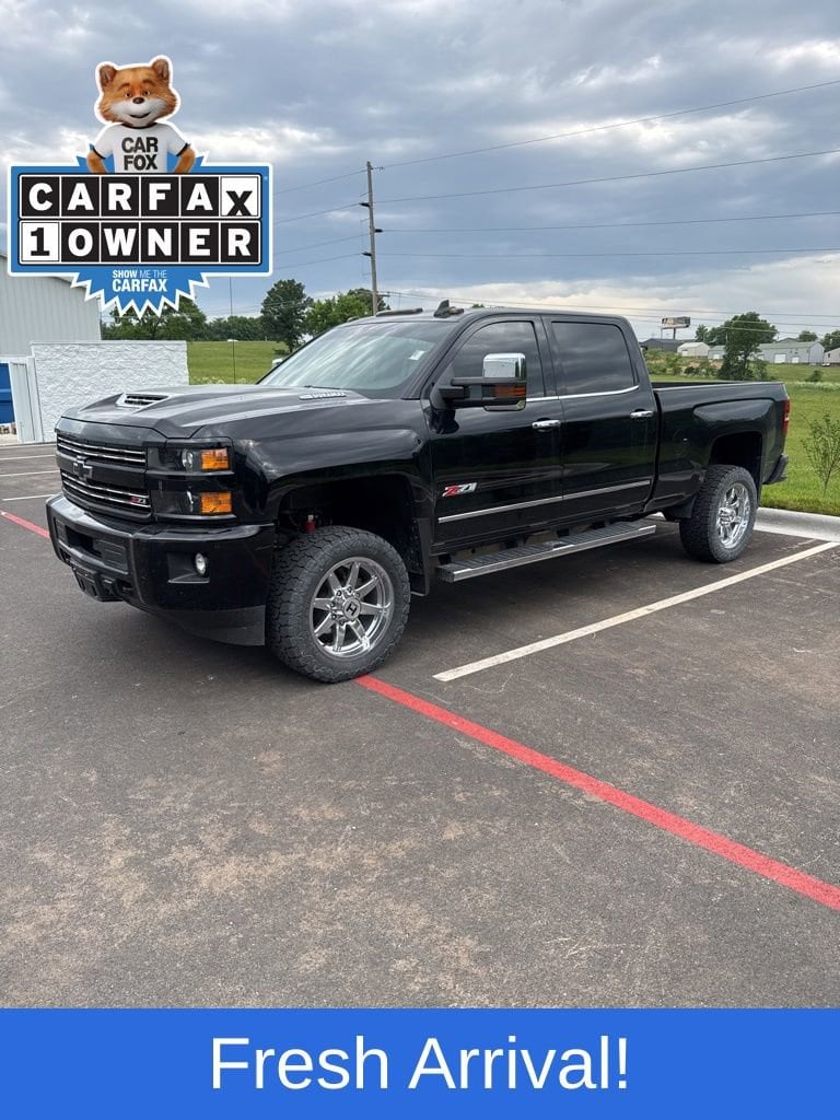 2018 Chevrolet Silverado HD LTZ 4WD Crew Cab Standard Box's photo