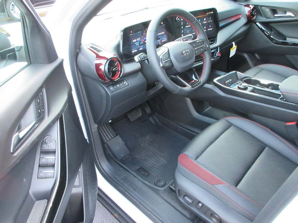 2027 Chevrolet Equinox RS - Photo 13
