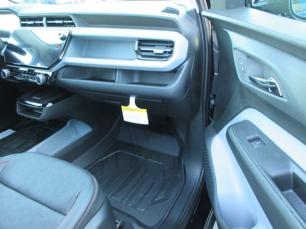 2027 Chevrolet Bolt RS - Photo 18