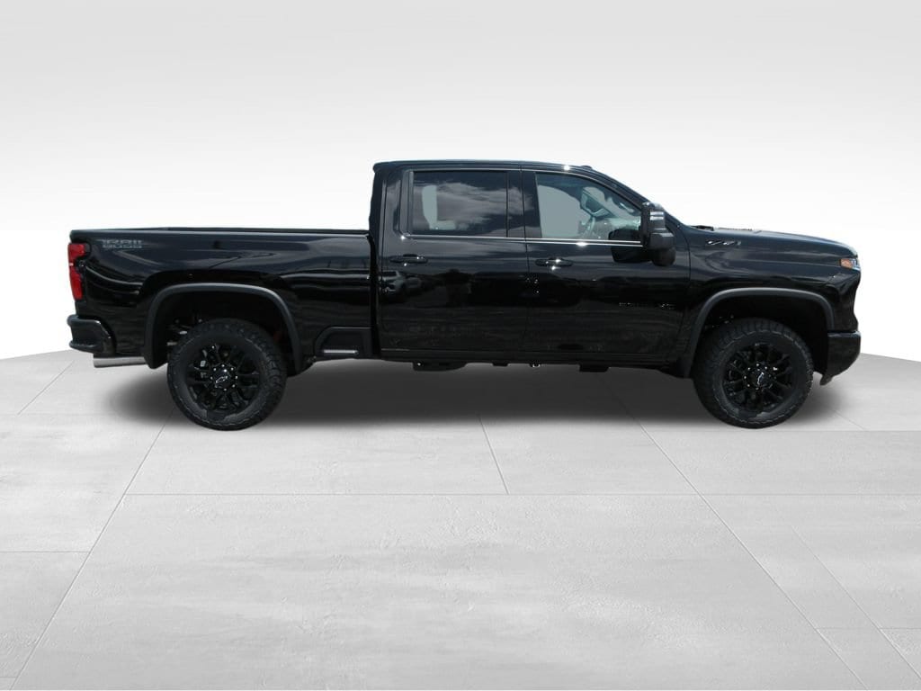 2026 Chevrolet Silverado 3500 HD LTZ - Photo 7