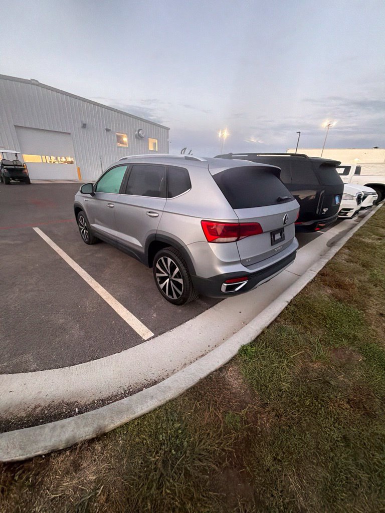 Used 2024 Volkswagen Taos SE SUV