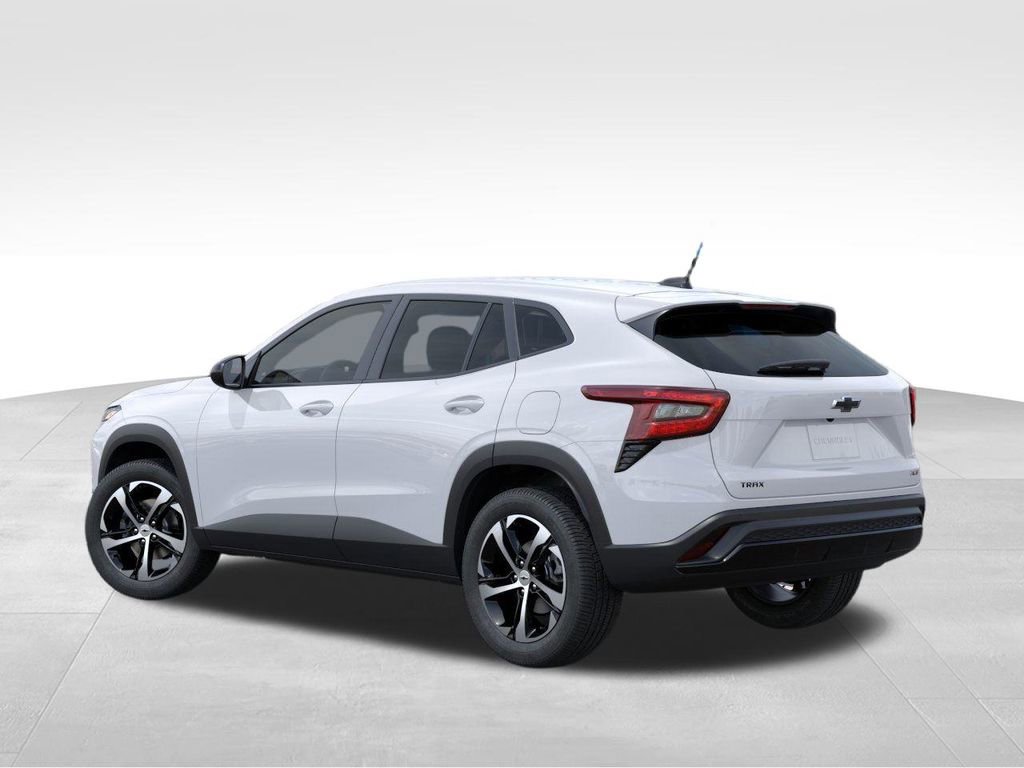 2026 Chevrolet Trax photo 2