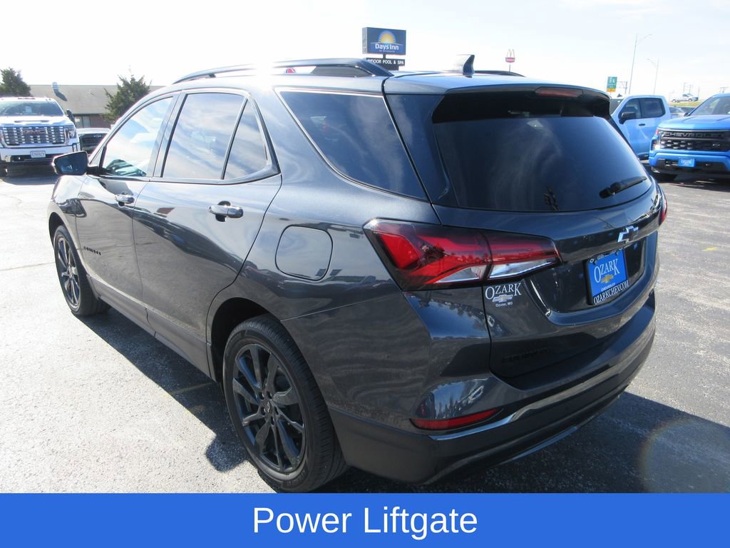 2023 Chevrolet Equinox RS photo 2