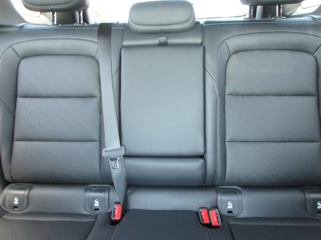 2027 Chevrolet Equinox LT - Photo 19