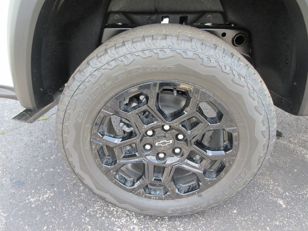 2026 Chevrolet Colorado Trail Boss - Photo 10