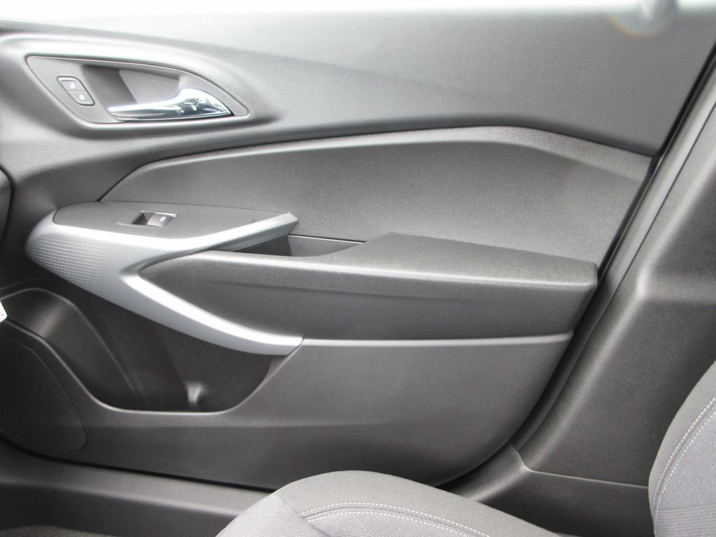 2026 Chevrolet Trax LS - Photo 30